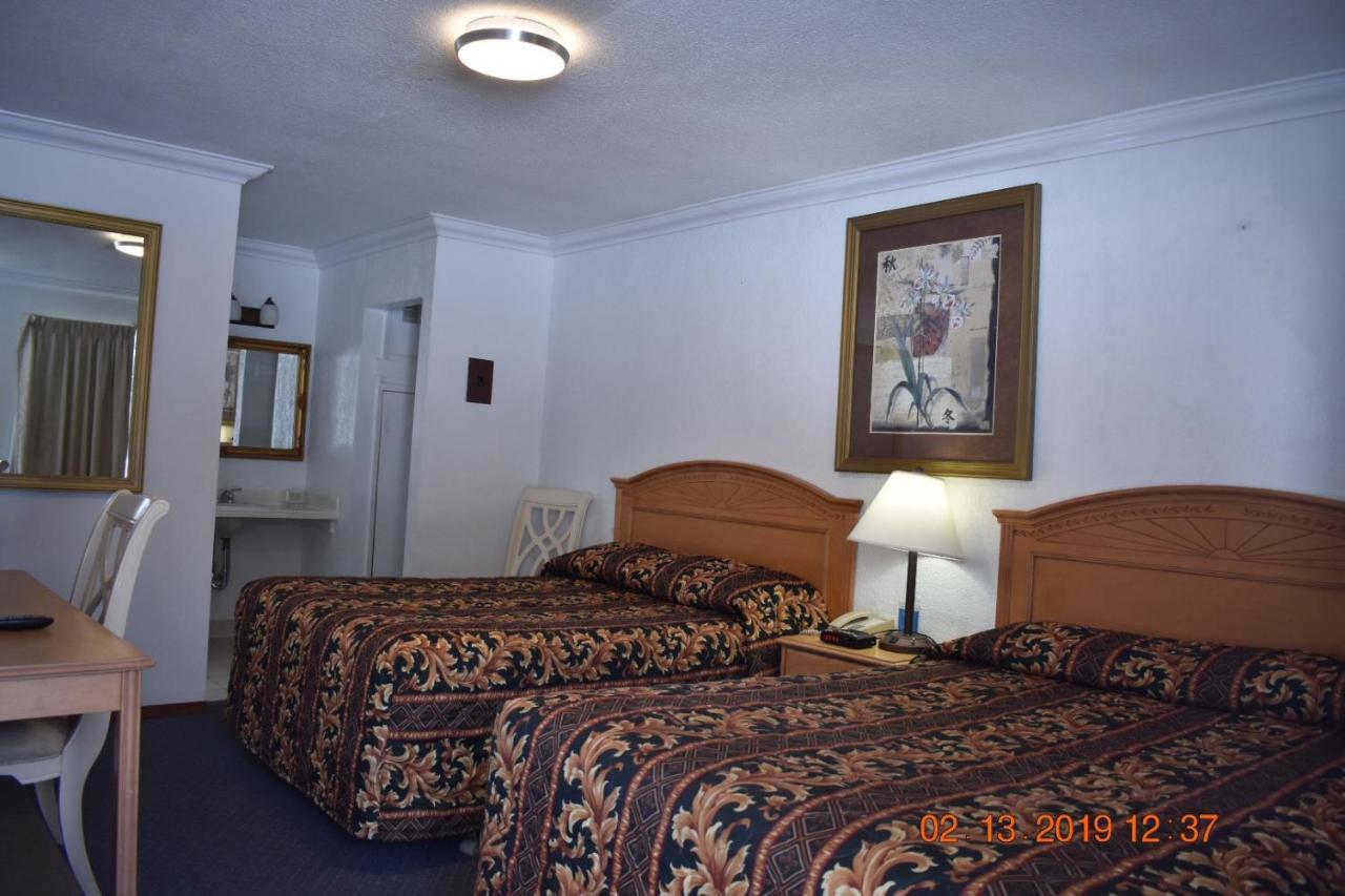 Evening Star Motel Greenwood Esterno foto