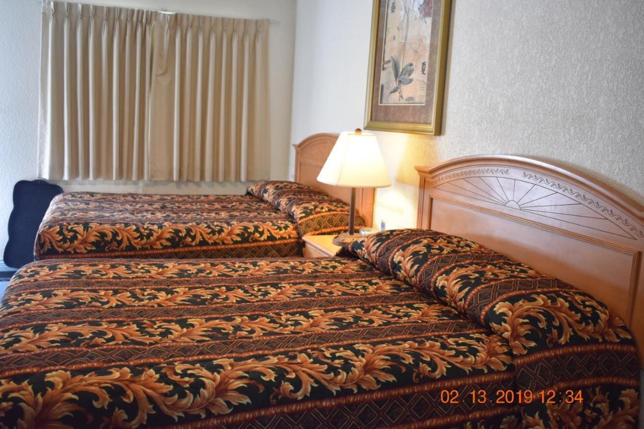 Evening Star Motel Greenwood Esterno foto